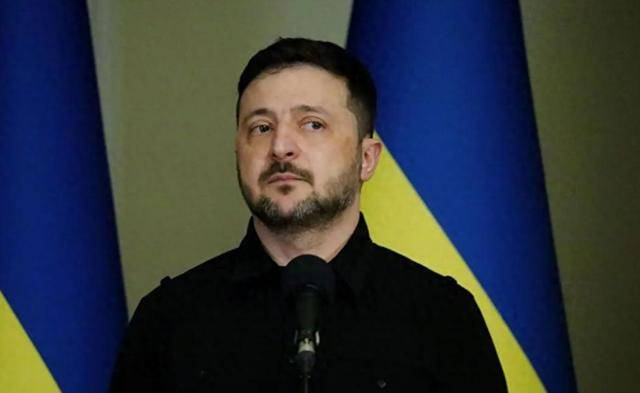 正版皇冠信用网开户_乌克兰宣布俄罗斯战败正版皇冠信用网开户,士兵尸体横七竖八,满地都是摩托车和汽车