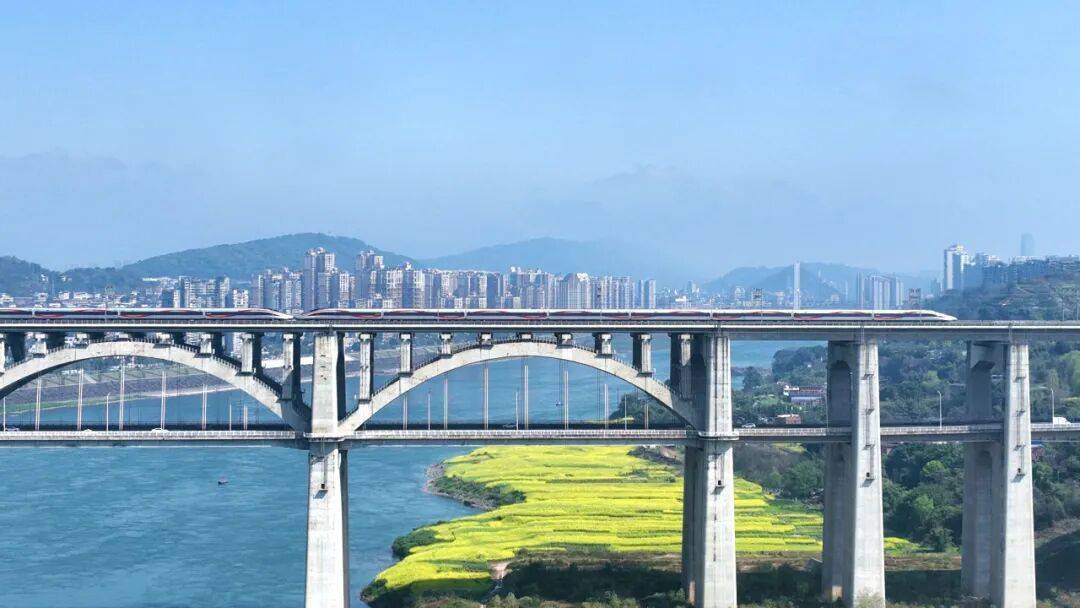 皇冠信用网开户 _12306上站名多了空格？恭喜你发现“彩蛋”皇冠信用网开户 ！