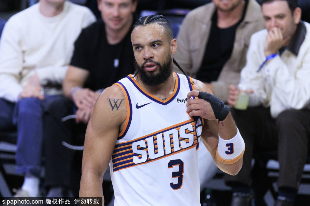 皇冠信用网APP下载_湖人球星勒布朗·詹姆斯恐赛季报销皇冠信用网APP下载，季后赛前景蒙阴