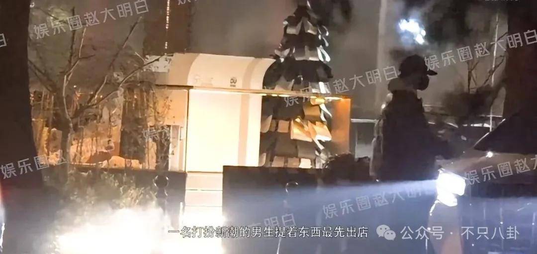皇冠登3管理出租_她好像真的未婚先孕了皇冠登3管理出租？全网都在猜孩子生父是谁
