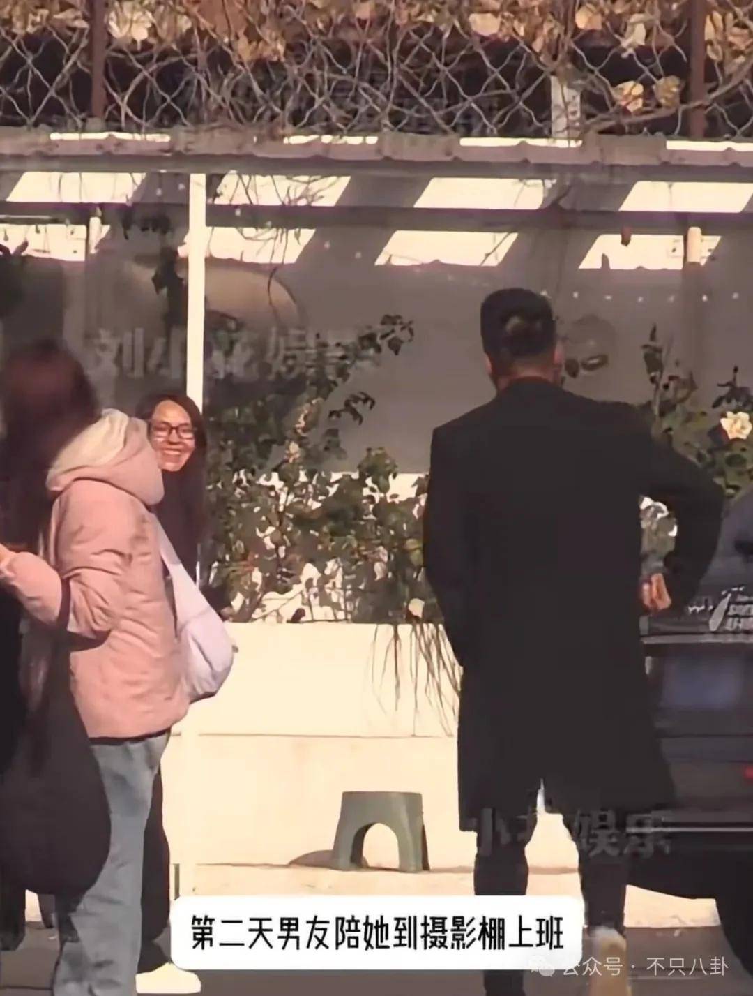皇冠登3管理出租_她好像真的未婚先孕了皇冠登3管理出租？全网都在猜孩子生父是谁