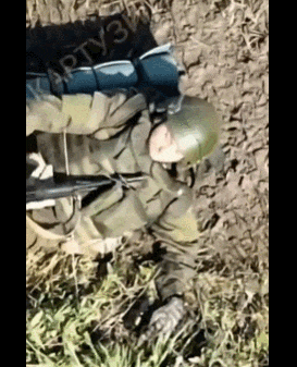 皇冠信用网会员_数十名俄军吞枪自杀皇冠信用网会员，多名女兵被炸死！用枪爆头会有痛苦吗？