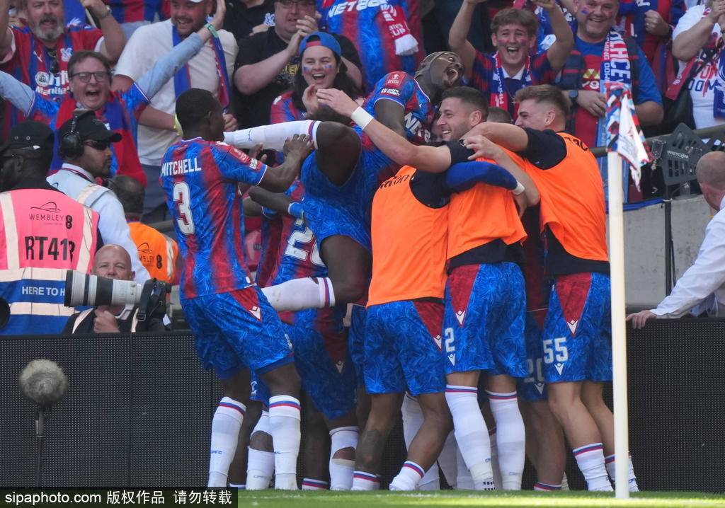 皇冠信用网会员开户申请_足总杯-埃泽破门马尔穆什失点 曼城0-1送水晶宫夺队史首冠