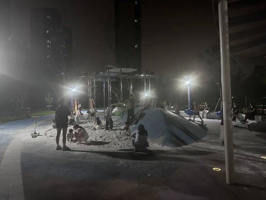 介绍个信用网网址_上海一24小时公园变“尖叫乐园”介绍个信用网网址，居民崩溃：关窗也挡不住魔音穿耳！