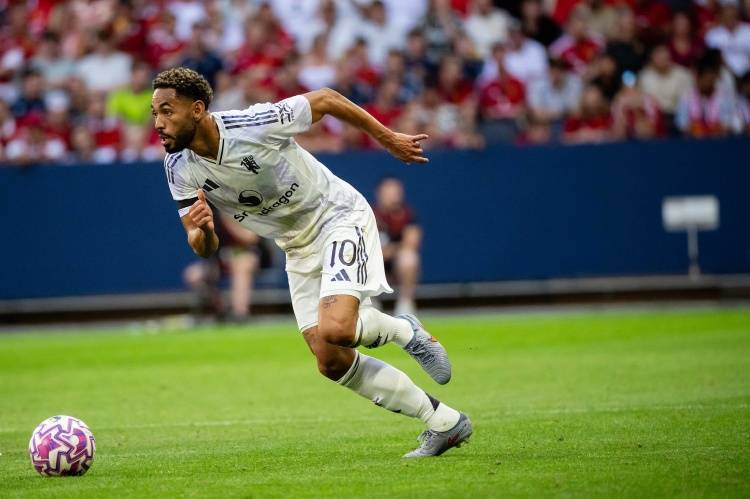 皇冠足球平台代理_曼晚评分：库尼亚7分莱昂6分 卡塞米罗5分 马兹拉维&amp;希顿8分