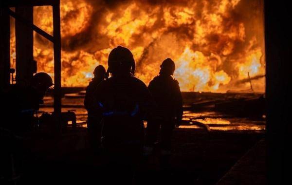 斯达vs奥勒松_普京耐心被消耗殆尽斯达vs奥勒松，连炸72小时抹平油厂，阿塞拜疆还敢接招吗？