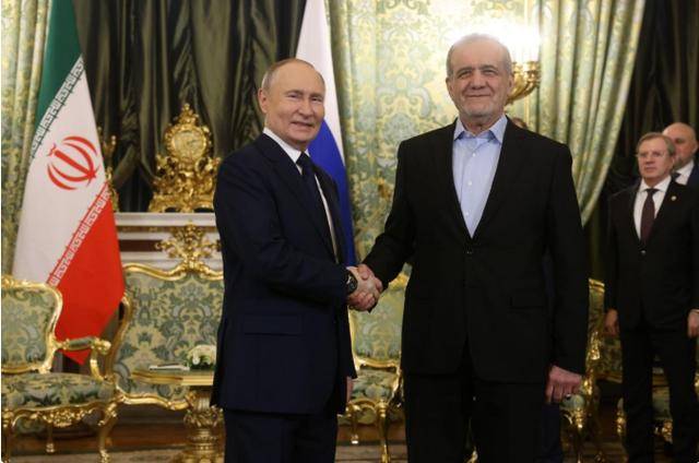 沙勒罗瓦vs邓打_伊朗高层控诉俄罗斯：背后捅刀不配当盟友沙勒罗瓦vs邓打！中国才是更可靠伙伴？