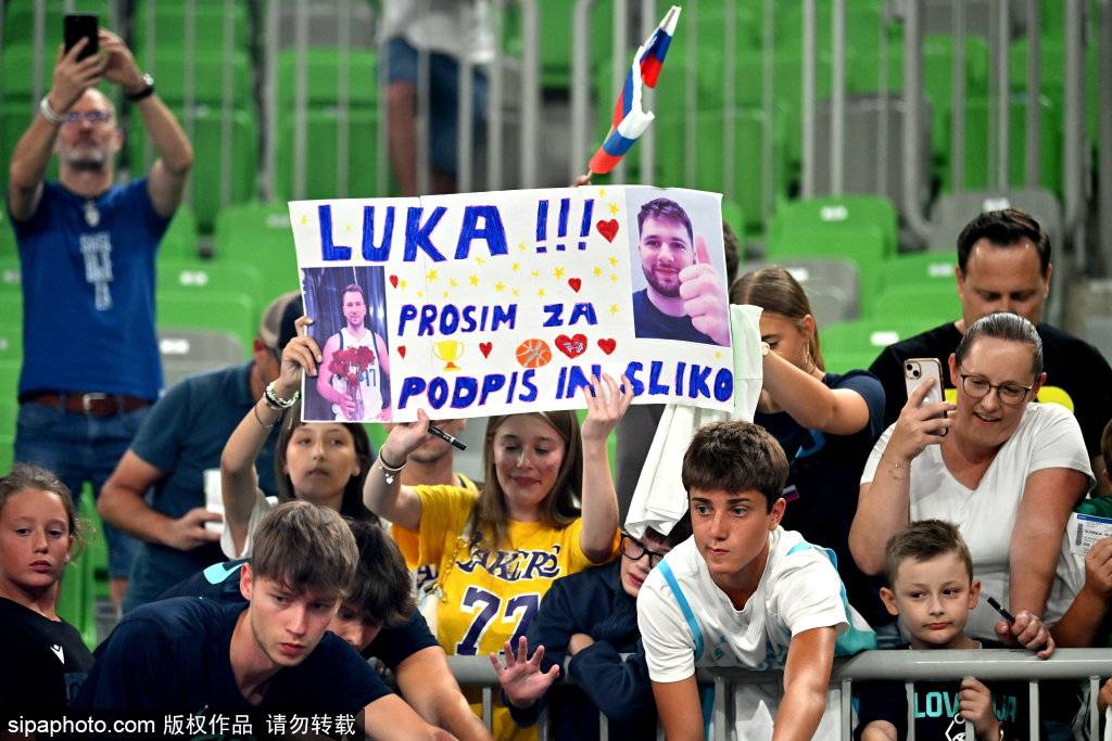 斯洛伐克 v 德国_卢卡·东契奇37分震撼欧洲篮球锦标赛斯洛伐克 v 德国，湖人球迷沸腾了！