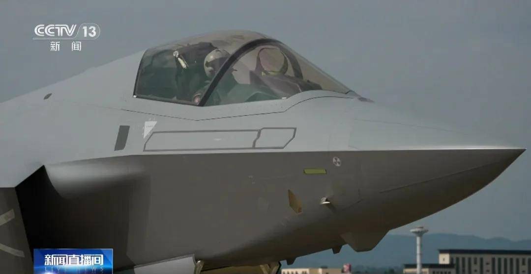国际友谊赛U19_中国歼-35最新画面国际友谊赛U19！6枚中距弹、隐藏登机梯首次曝光！