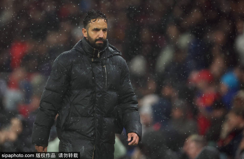 皇冠信用網出租_转会风暴来袭！曼联瞄准贝林厄姆皇冠信用網出租，费尔南德斯引沙特豪门哄抢