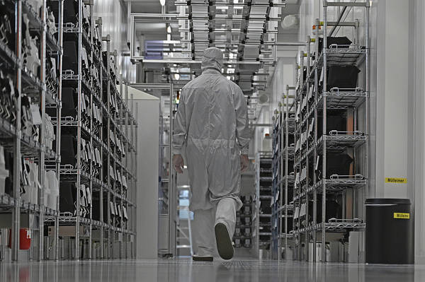 皇冠信用盘APP下载_“强制”接管中资芯片企业皇冠信用盘APP下载，荷兰急辩：不是美国让干的，纯属巧合