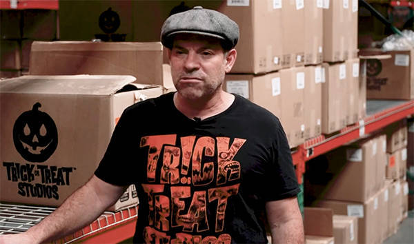 皇冠信用盘_美国人正度过一个“没了中国货、最恐怖”的万圣节皇冠信用盘，白宫发言人却仍嘴硬