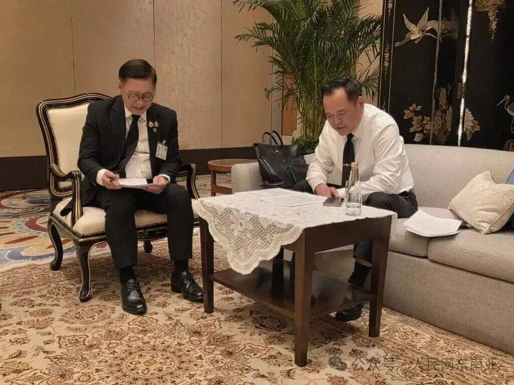 皇冠信用平台出租出售_泰国总理阿努廷随国王访华期间接到特朗普来电