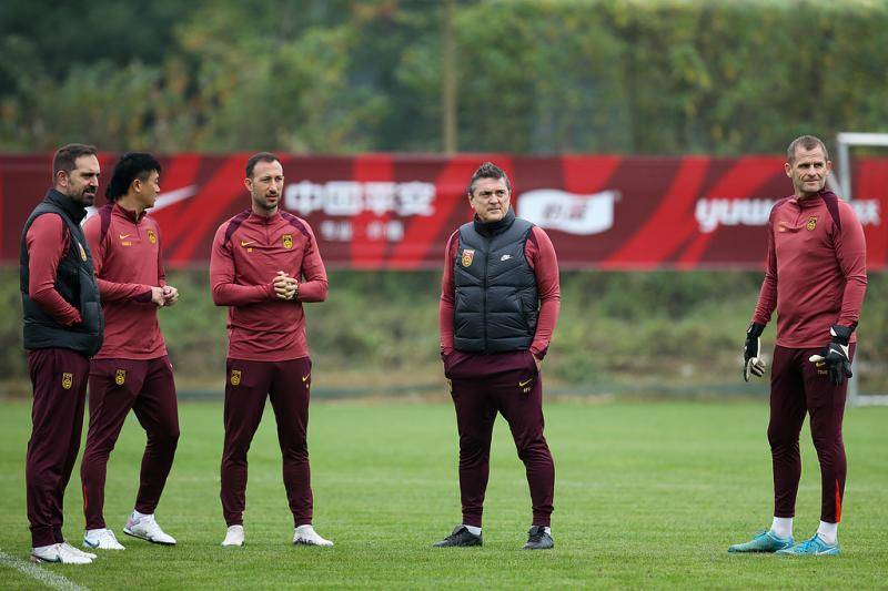 皇冠信用盘可以占几成_熊猫杯｜U22国足末轮战 乌兹别克斯坦排兵布阵有讲究