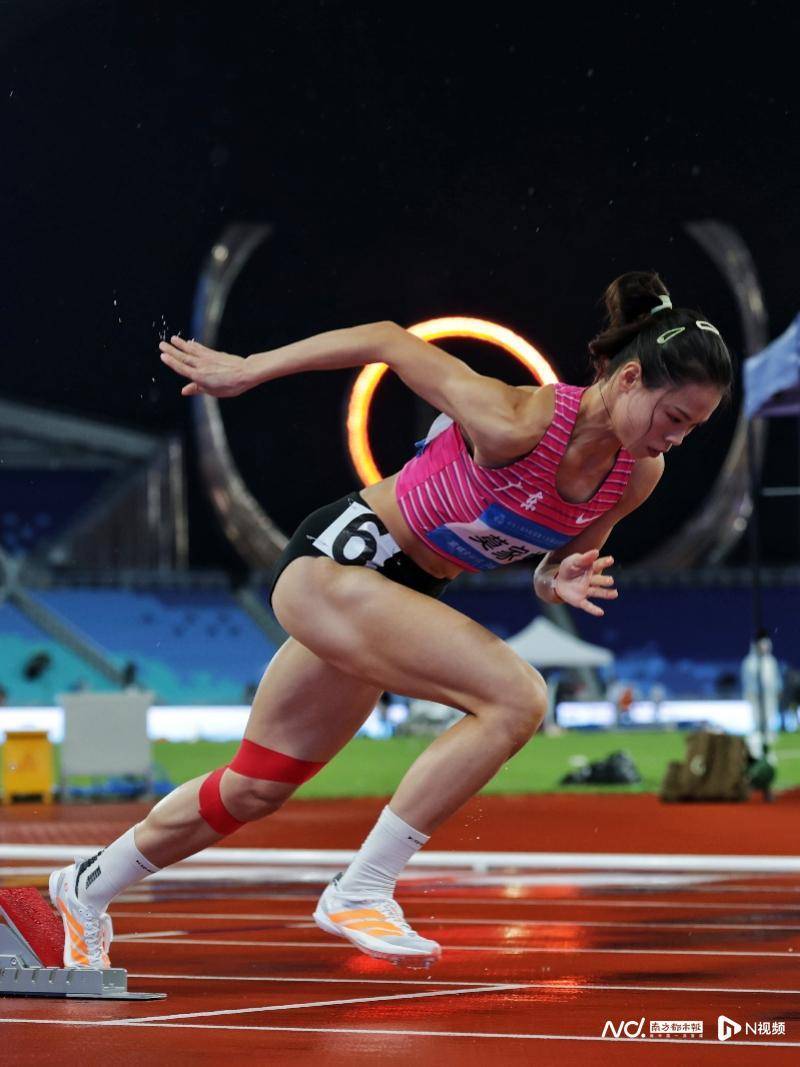 如何注册皇冠足球代理_又是0.12秒决胜负如何注册皇冠足球代理！莫家蝶不敌刘英兰获女子400米亚军