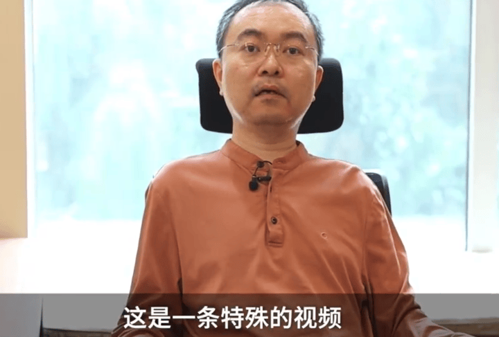 皇冠信用网登1_蔡磊发布视频皇冠信用网登1，表示病情接近终末期；日夜时刻经受痛苦，但还在满负荷工作