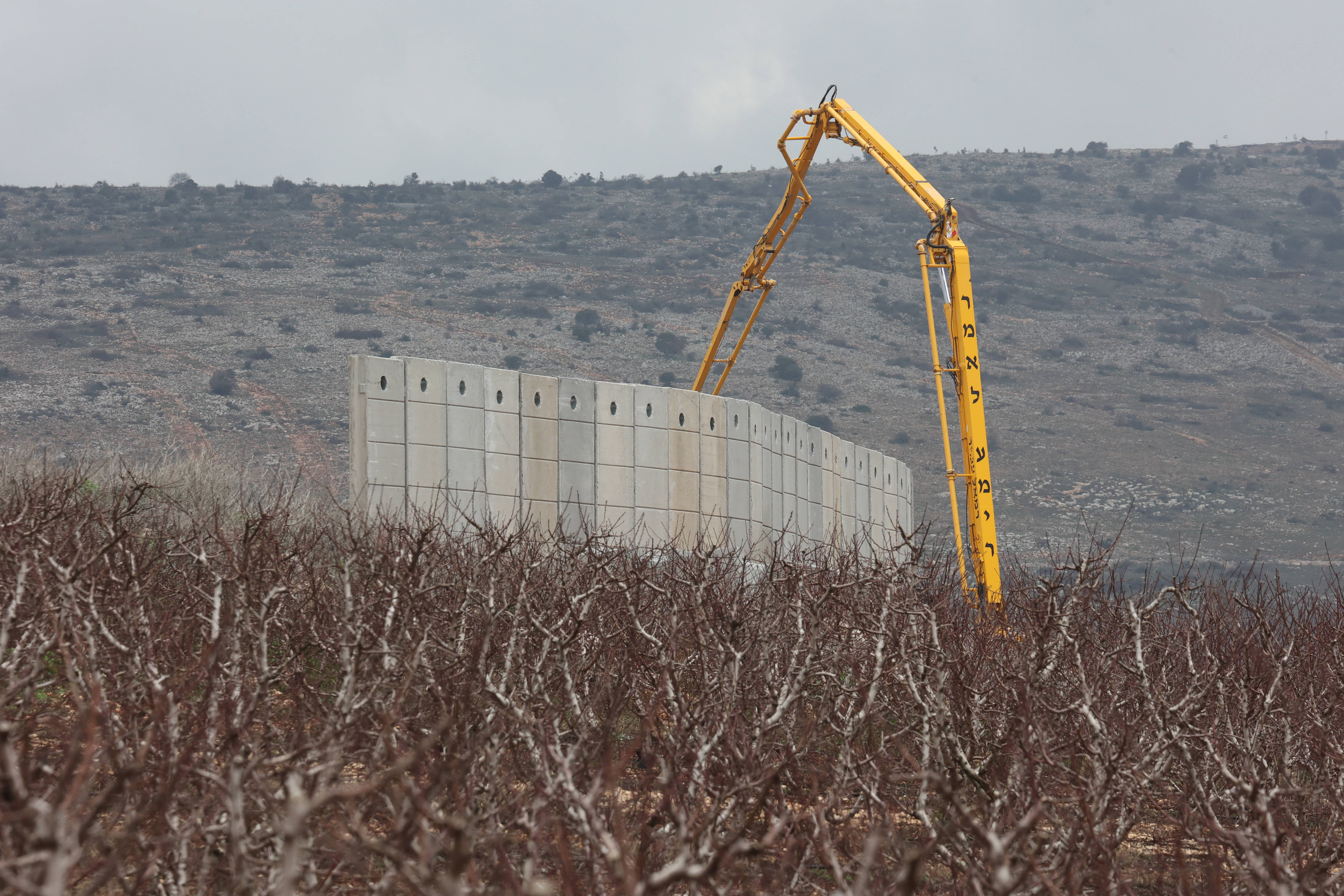 皇冠网址_以色列在以黎边境地区修建隔离墙